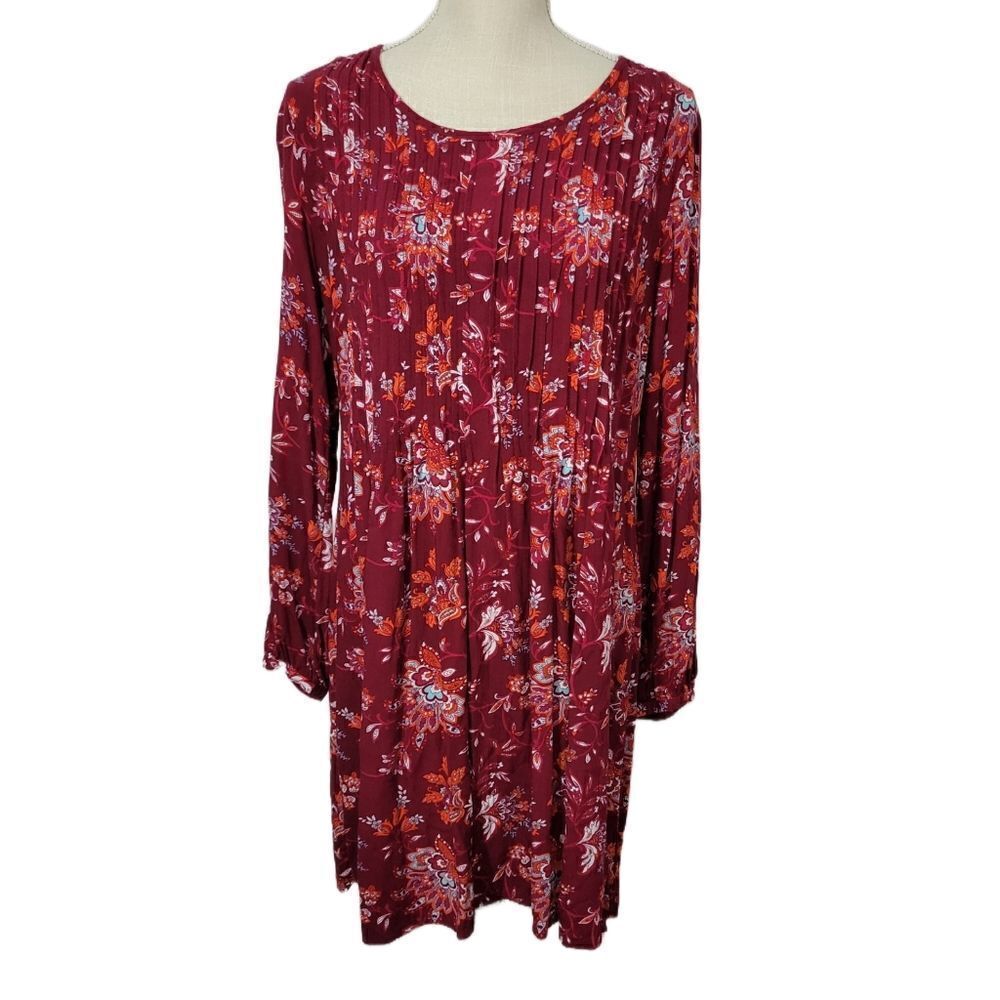 Women's Burgundy Floral Long-Sleeve Pleated Shift Dress